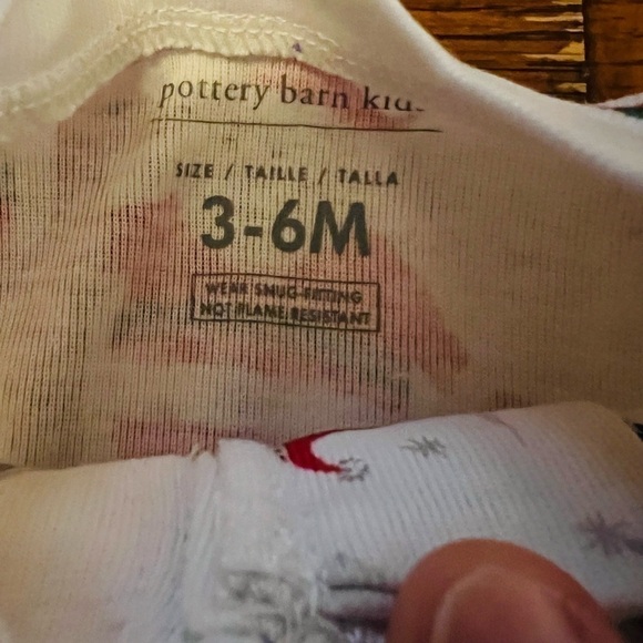 POTTERY BARN HOLIDAY HERITAGE SANTA ORGANIC NURSERY PAJAMA ONSIE SIZE 3-6M NWT - Picture 8 of 8